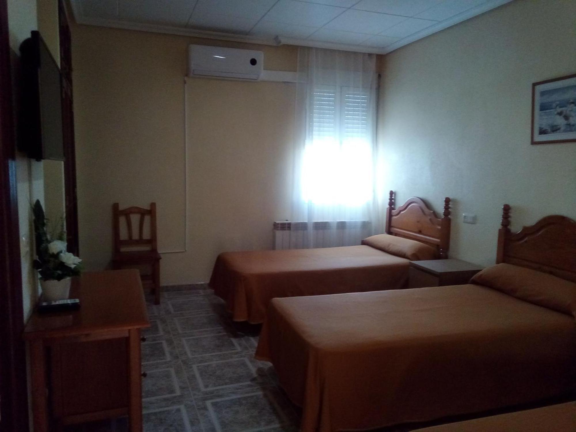 Hostal Avila Ocaña Exteriér fotografie
