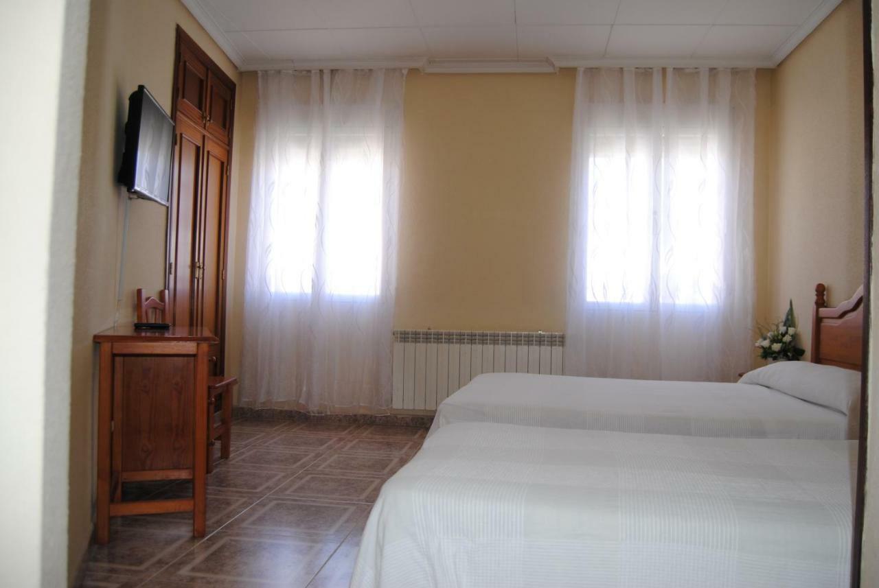 Hostal Avila Ocaña Exteriér fotografie