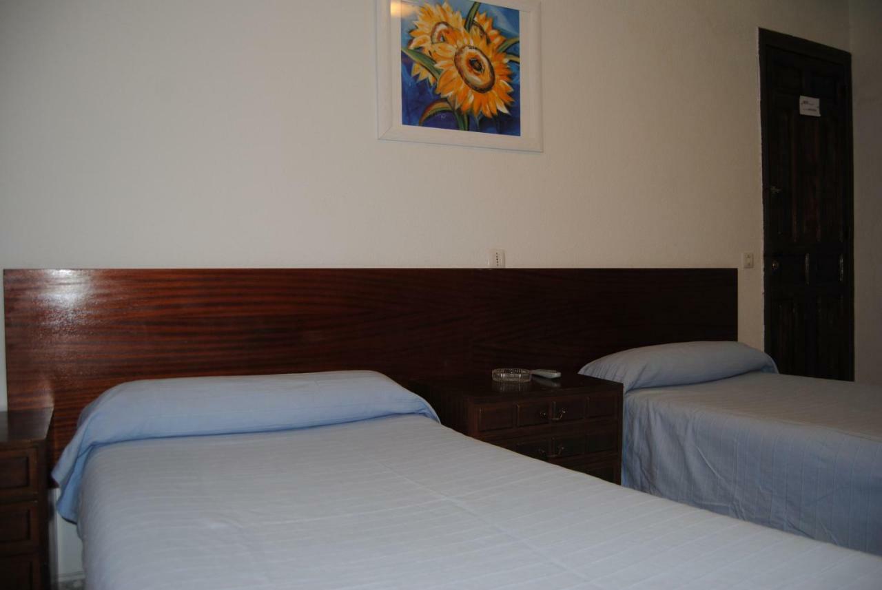 Hostal Avila Ocaña Exteriér fotografie
