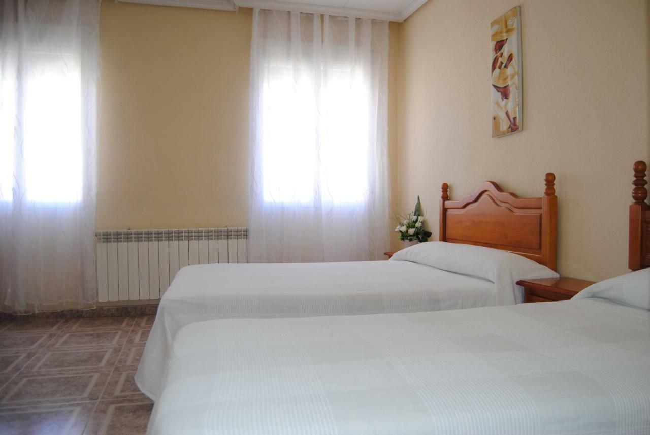 Hostal Avila Ocaña Exteriér fotografie