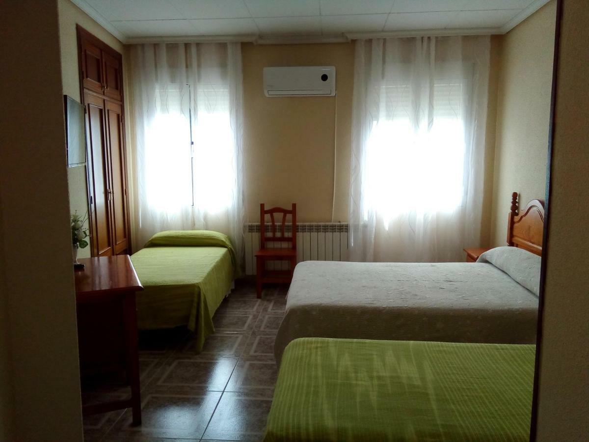 Hostal Avila Ocaña Exteriér fotografie